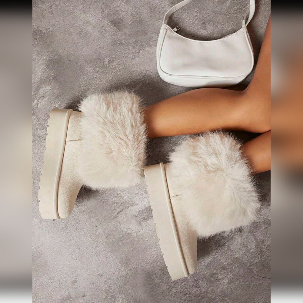 Women Winter Boots - Fashionable Mid-Calf Boots, Faux Fur Flat Snow Boots, Furry - Picture 3 of 8